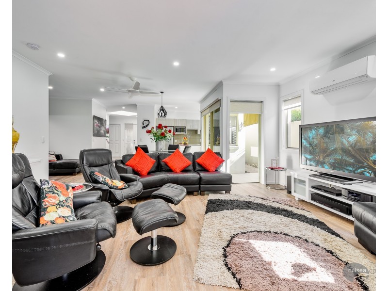 63/76 Bayview Street, Runaway Bay QLD 4216