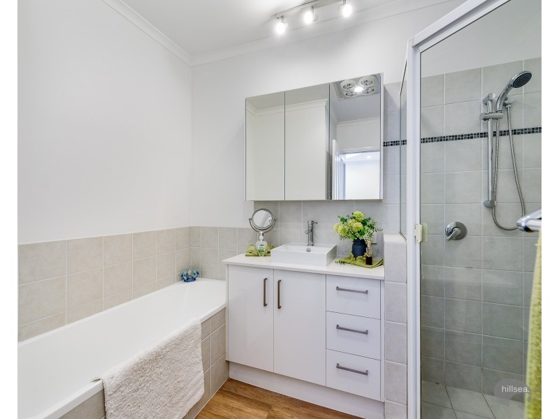 63/76 Bayview Street, Runaway Bay QLD 4216