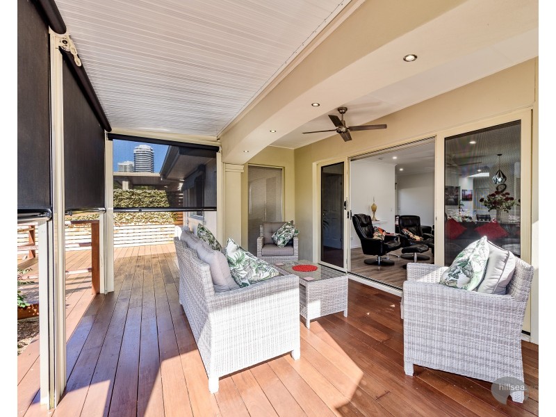 63/76 Bayview Street, Runaway Bay QLD 4216