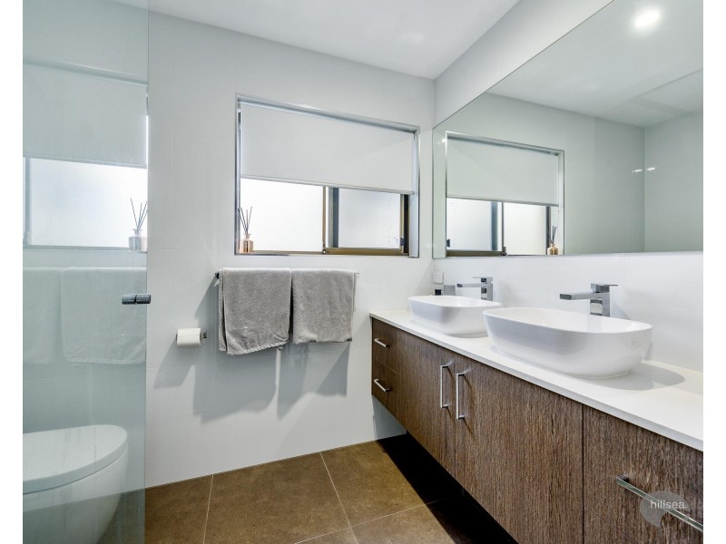 7 Magellan Avenue, Hollywell QLD 4216