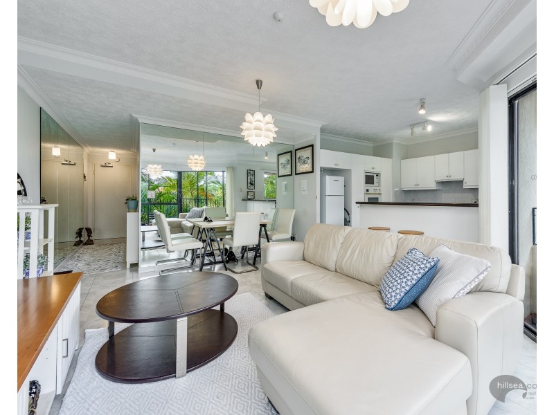 7/12 Canal Avenue, Runaway Bay QLD 4216