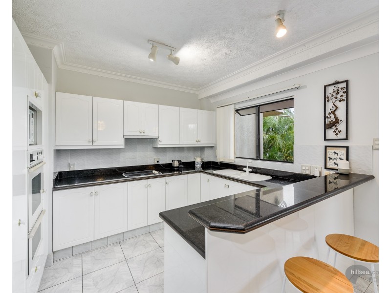 7/12 Canal Avenue, Runaway Bay QLD 4216