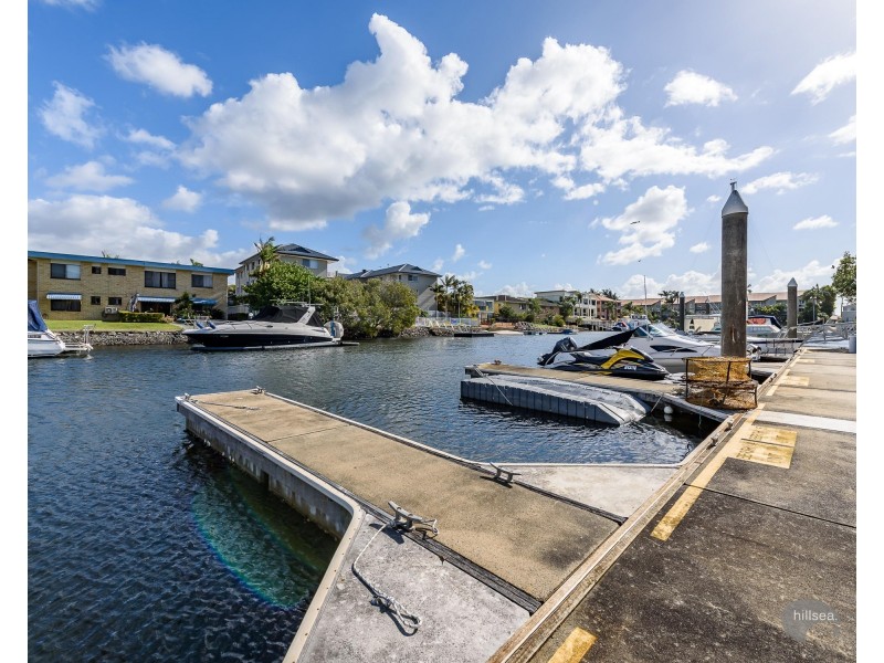 7/12 Canal Avenue, Runaway Bay QLD 4216