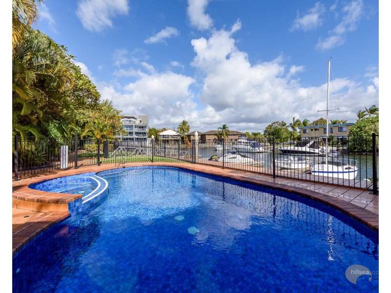 7/12 Canal Avenue, Runaway Bay QLD 4216