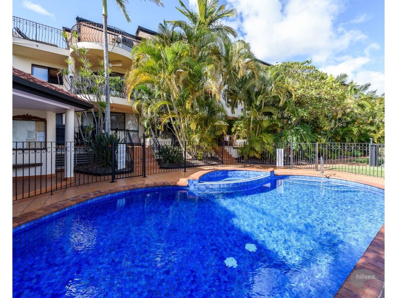 7/12 Canal Avenue, Runaway Bay QLD 4216