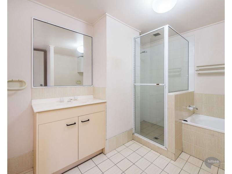 15/65 Bayview Street, Runaway Bay QLD 4216