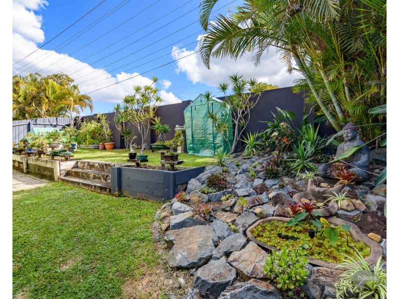 17/433 Pine Ridge Road, Runaway Bay QLD 4216