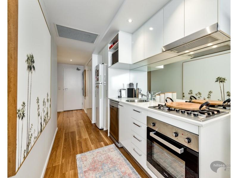 511/2 East Quay Drive, Biggera Waters QLD 4216