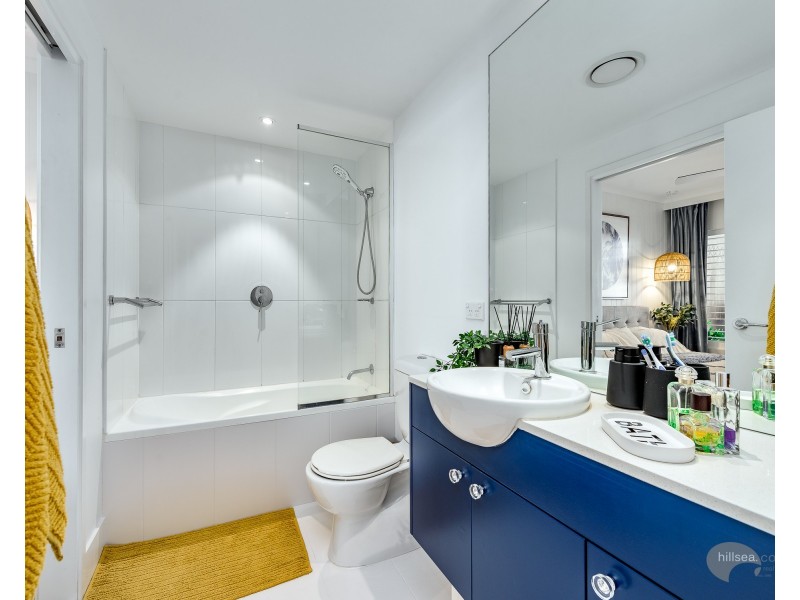 511/2 East Quay Drive, Biggera Waters QLD 4216