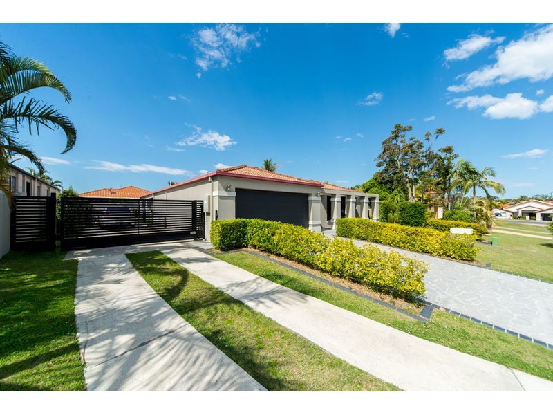 5 Orpington Court, Arundel QLD 4214