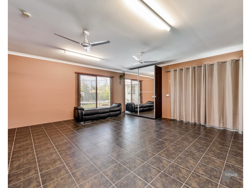 15 Menindee Avenue, Coombabah QLD 4216