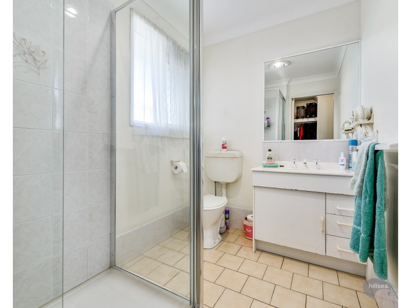 1/6 Clovelly Place, Labrador QLD 4215