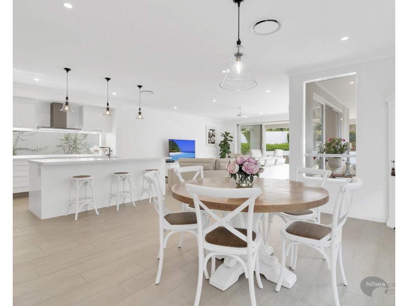 5017A Riverwood Grove, Benowa QLD 4217