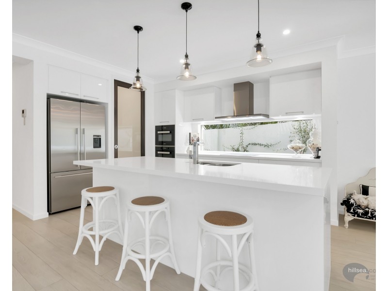 5017A Riverwood Grove, Benowa QLD 4217