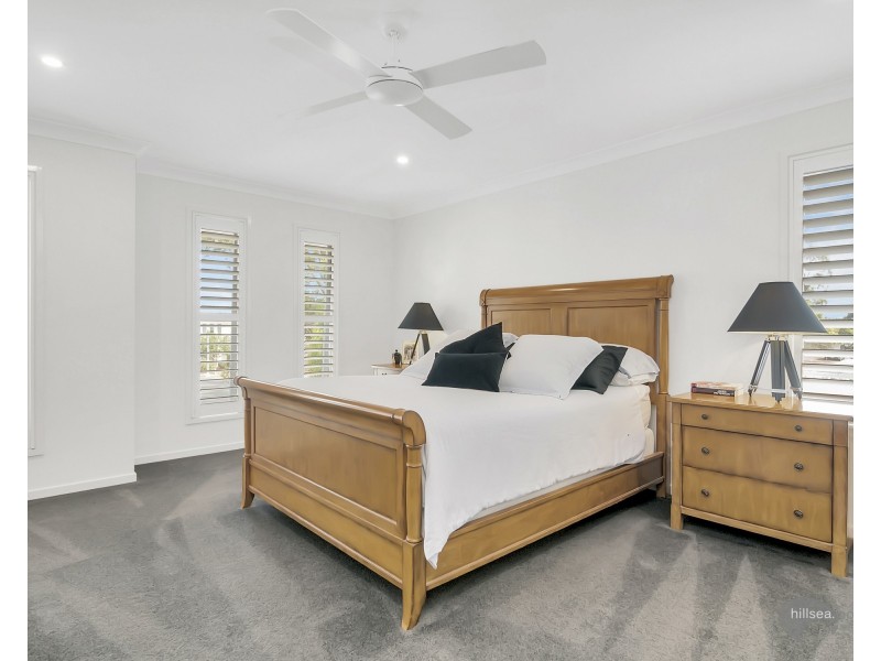 5017A Riverwood Grove, Benowa QLD 4217