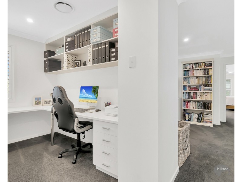 5017A Riverwood Grove, Benowa QLD 4217