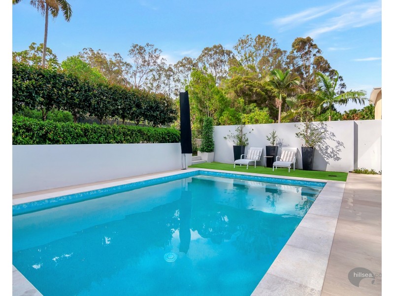 5017A Riverwood Grove, Benowa QLD 4217