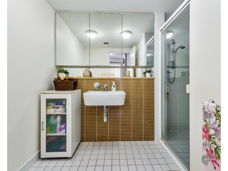 117/64 Sickle Avenue, Hope Island QLD 4212