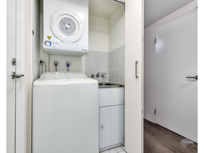 117/64 Sickle Avenue, Hope Island QLD 4212