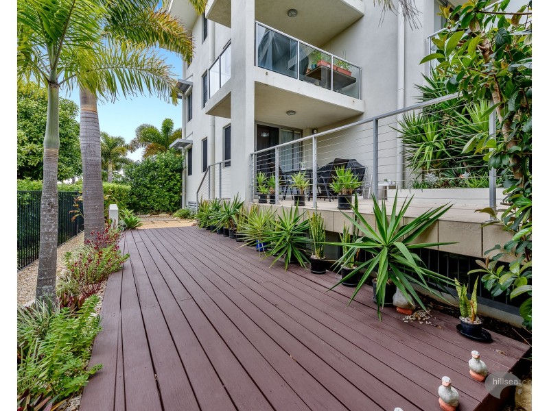 117/64 Sickle Avenue, Hope Island QLD 4212