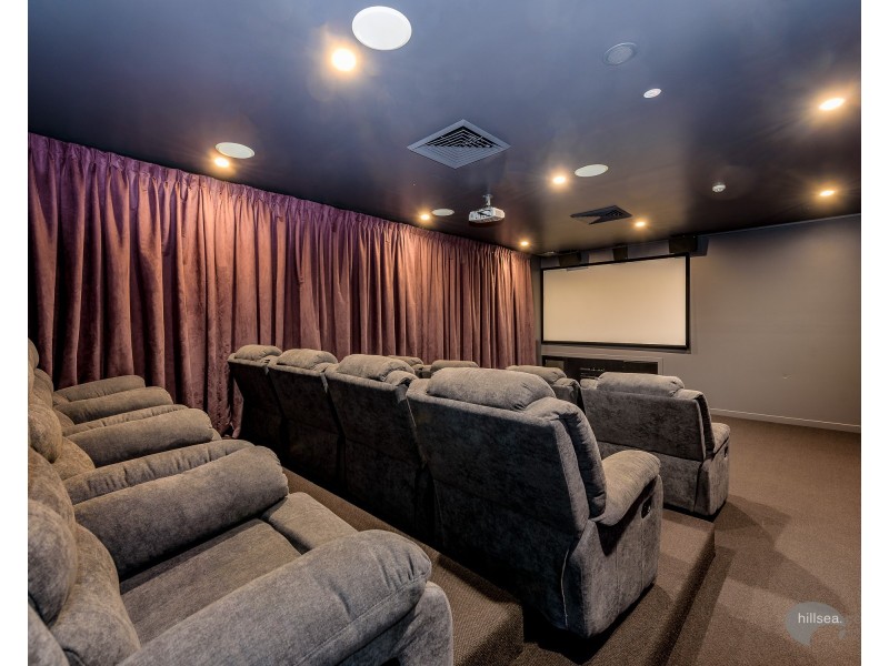 117/64 Sickle Avenue, Hope Island QLD 4212