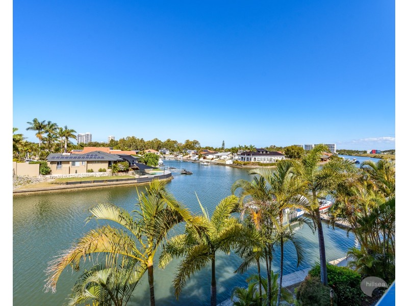 20/82-86 Limetree Parade, Runaway Bay QLD 4216