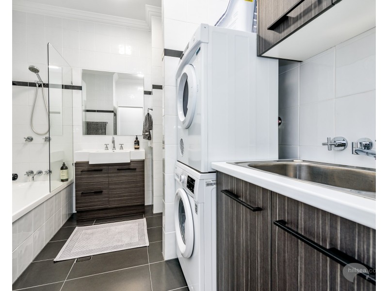 20/82-86 Limetree Parade, Runaway Bay QLD 4216