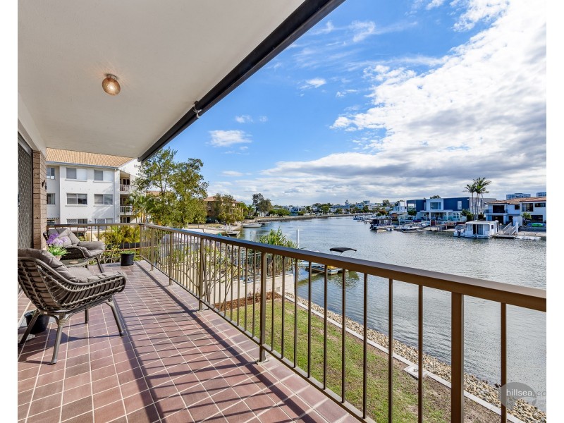 2/18 Back Street, Biggera Waters QLD 4216