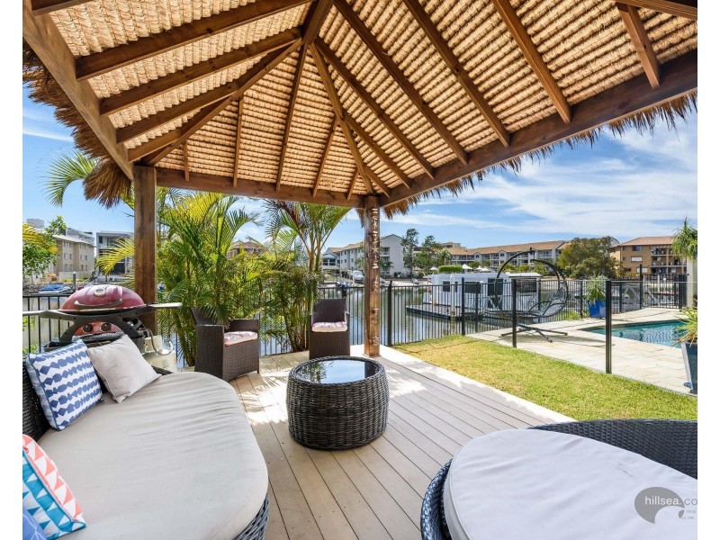 1/48 Vaggelas Crescent, Biggera Waters QLD 4216