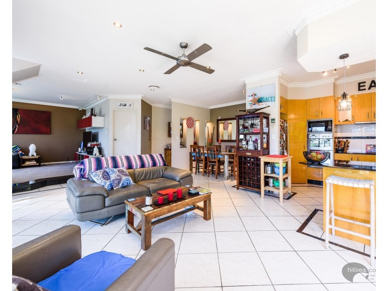 1/48 Vaggelas Crescent, Biggera Waters QLD 4216