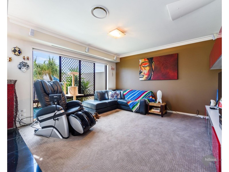 1/48 Vaggelas Crescent, Biggera Waters QLD 4216
