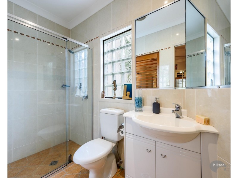 1/48 Vaggelas Crescent, Biggera Waters QLD 4216