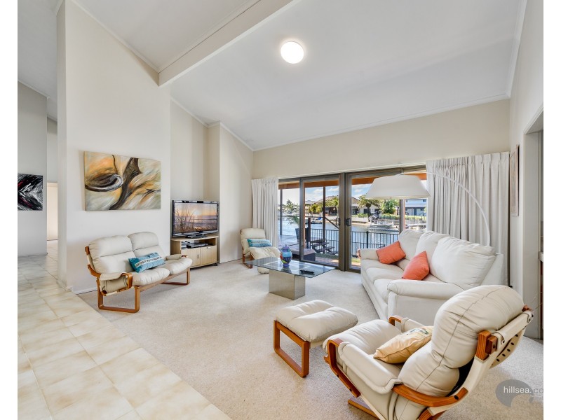 9 Tari Court, Runaway Bay QLD 4216