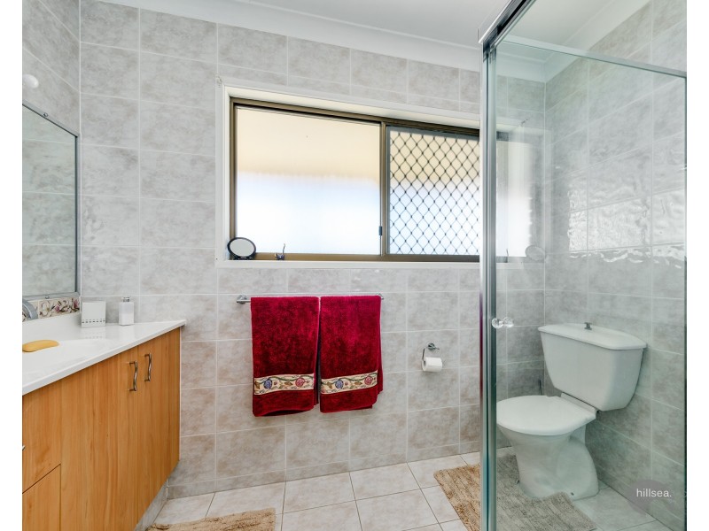 9 Tari Court, Runaway Bay QLD 4216