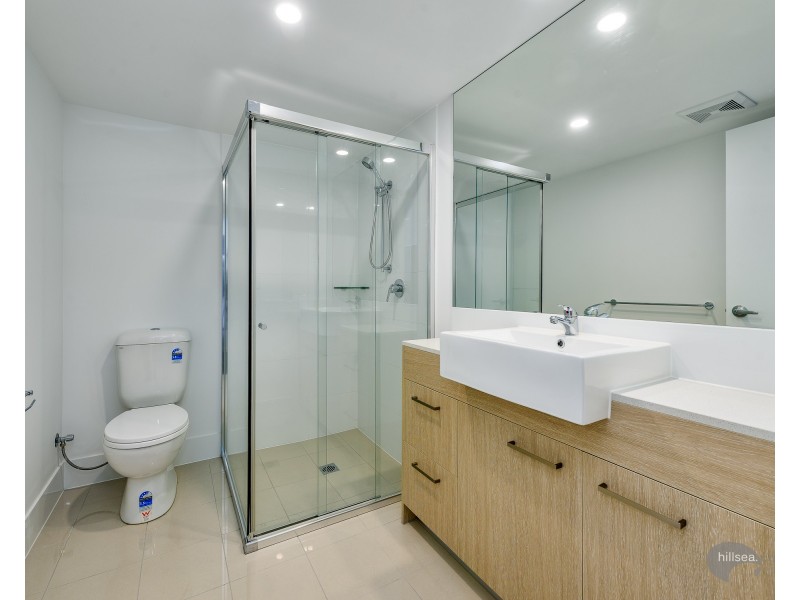 33 Loder Street, Biggera Waters QLD 4216