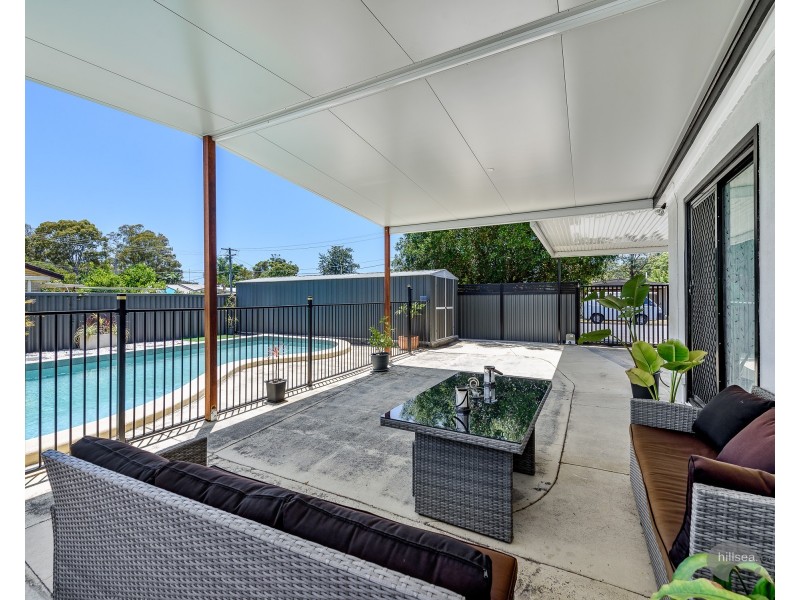 1 Nambur Street, Runaway Bay QLD 4216