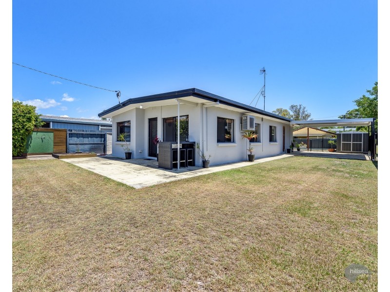1 Nambur Street, Runaway Bay QLD 4216