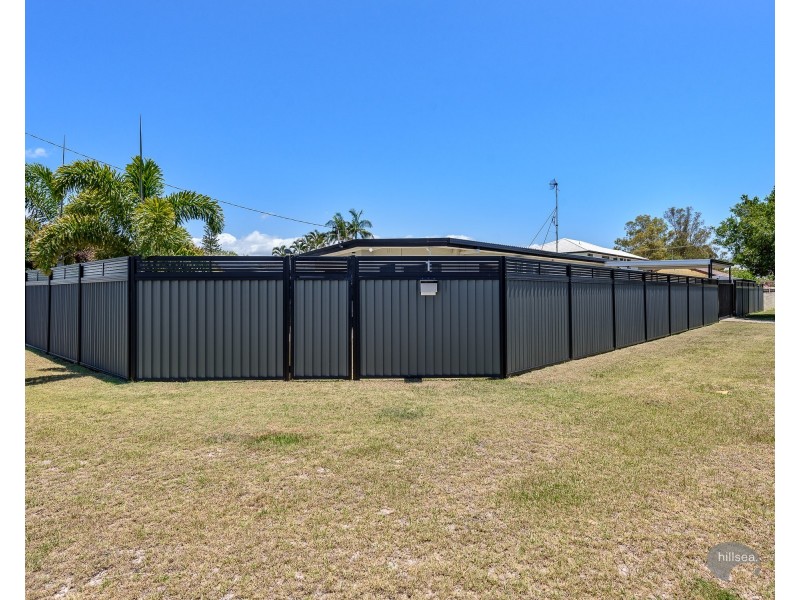 1 Nambur Street, Runaway Bay QLD 4216