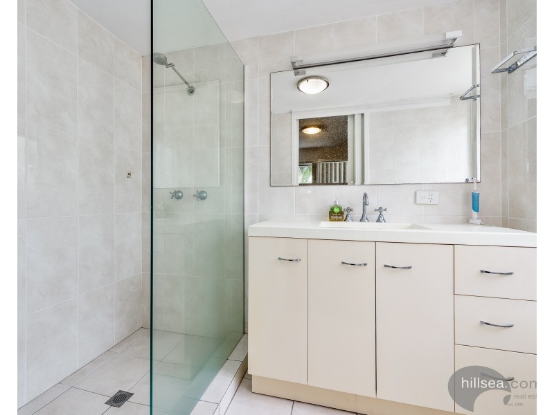 6/4 Madang Crescent, Runaway Bay QLD 4216