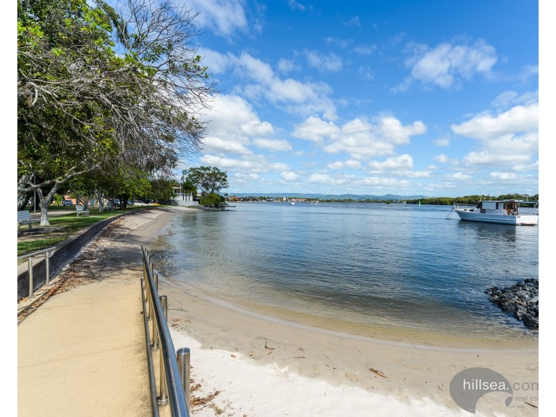3/8 Nankeen Avenue, Paradise Point QLD 4216