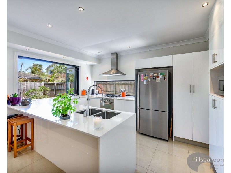 1/46 Bayview Street, Runaway Bay QLD 4216