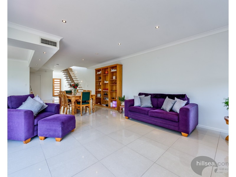 1/46 Bayview Street, Runaway Bay QLD 4216