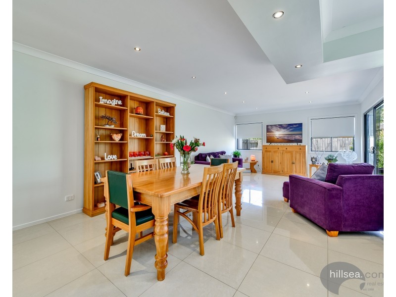 1/46 Bayview Street, Runaway Bay QLD 4216