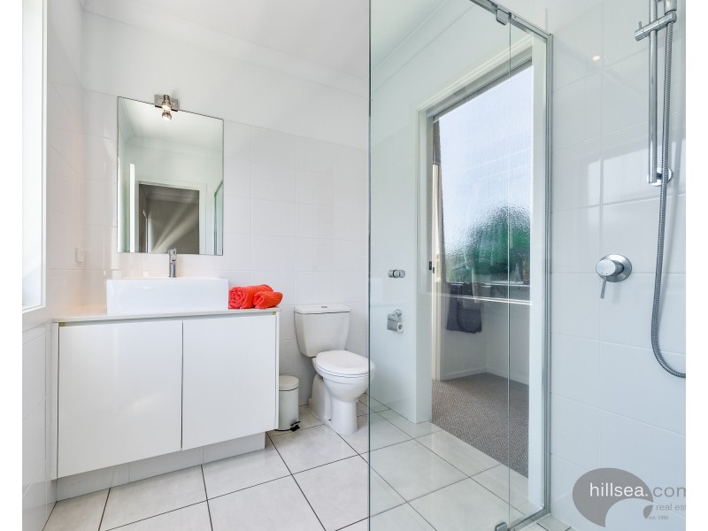 1/46 Bayview Street, Runaway Bay QLD 4216