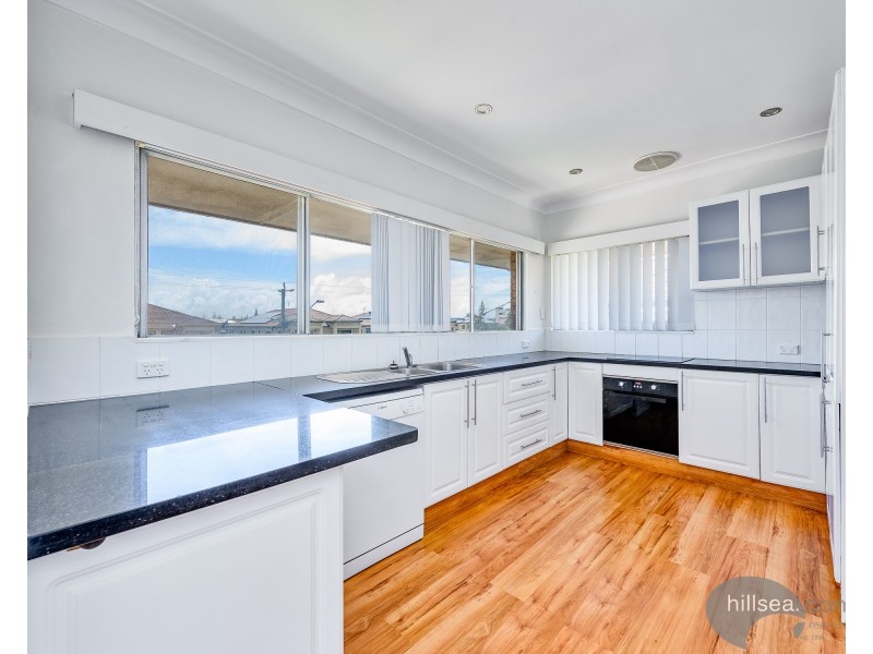 58 Hollywell Road, Biggera Waters QLD 4216