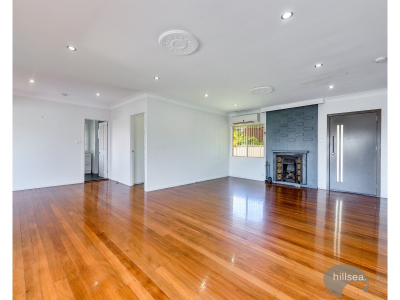 58 Hollywell Road, Biggera Waters QLD 4216