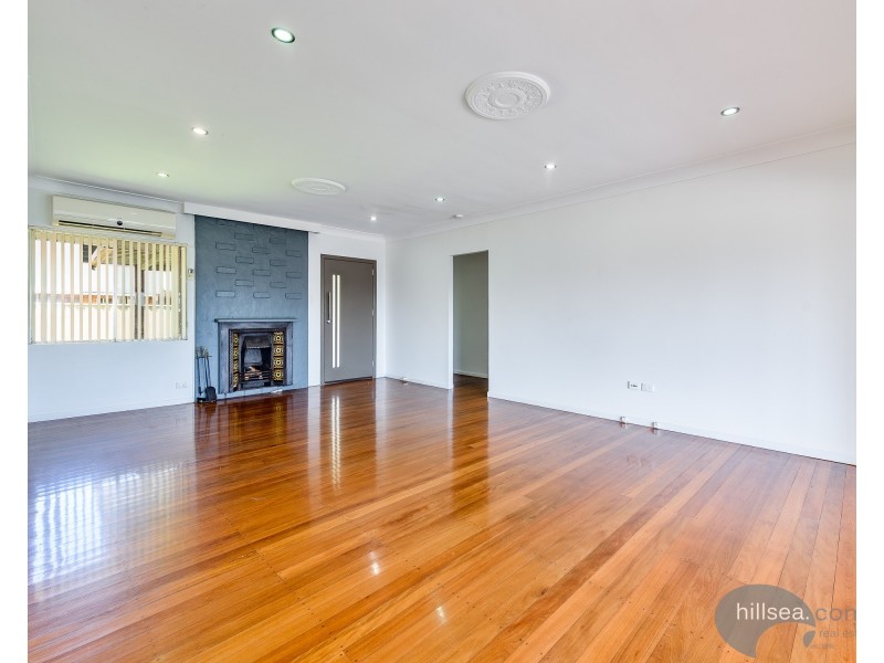 58 Hollywell Road, Biggera Waters QLD 4216