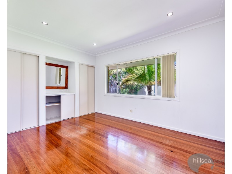 58 Hollywell Road, Biggera Waters QLD 4216