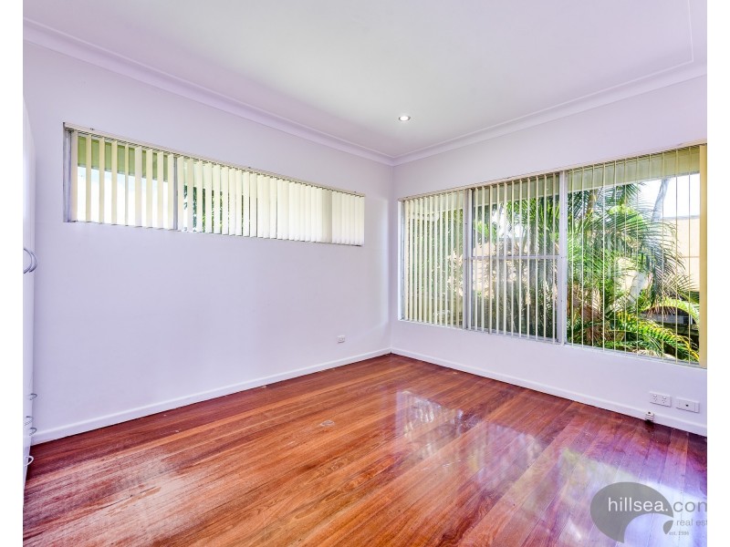 58 Hollywell Road, Biggera Waters QLD 4216