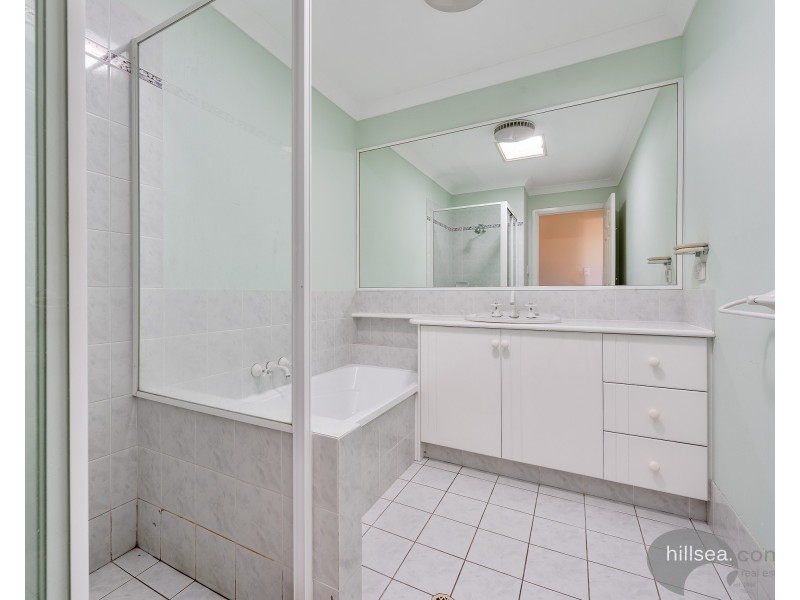 13 Thyme Court, Runaway Bay QLD 4216